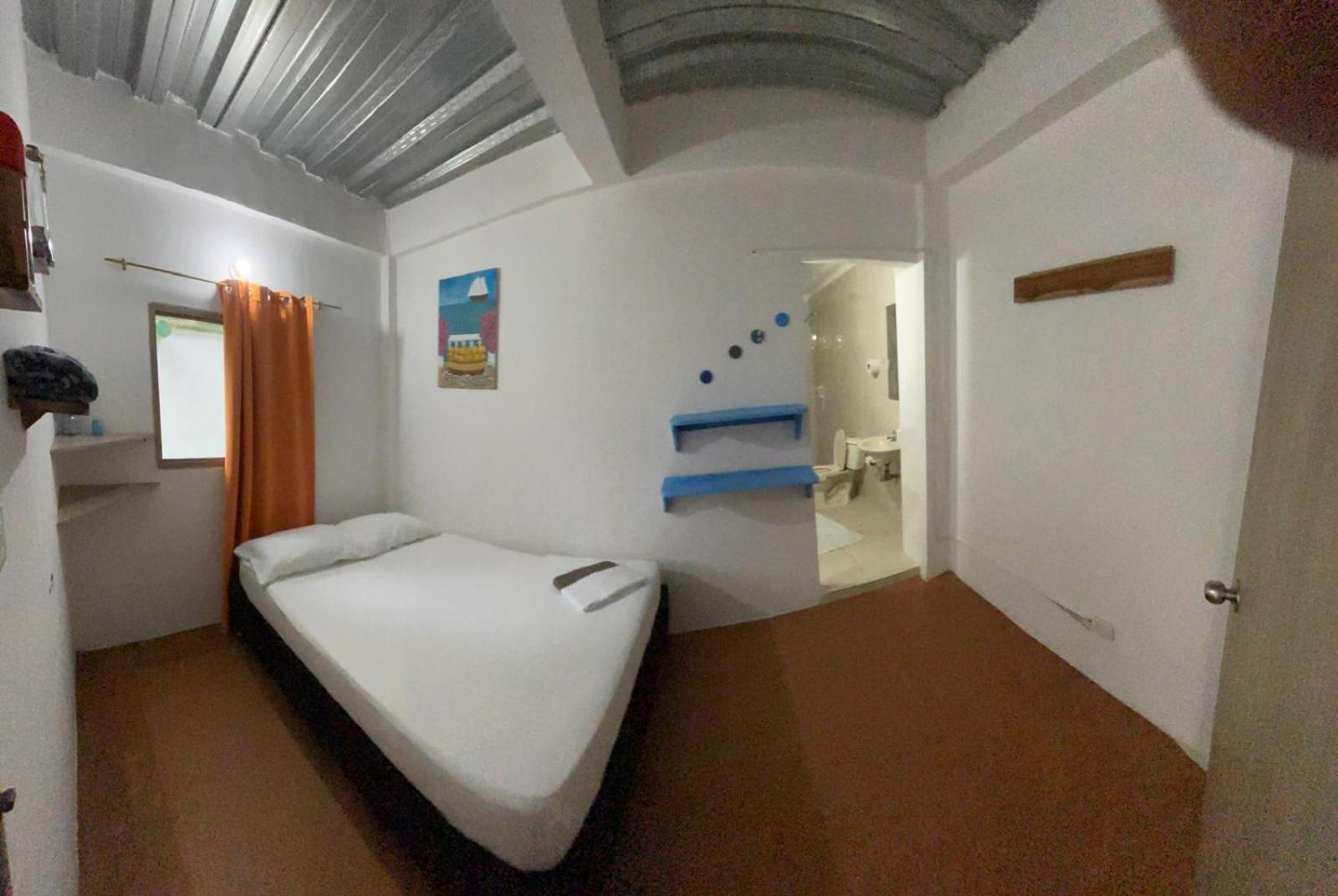 Hostal Paloma Cafe Паломіно Екстер'єр фото